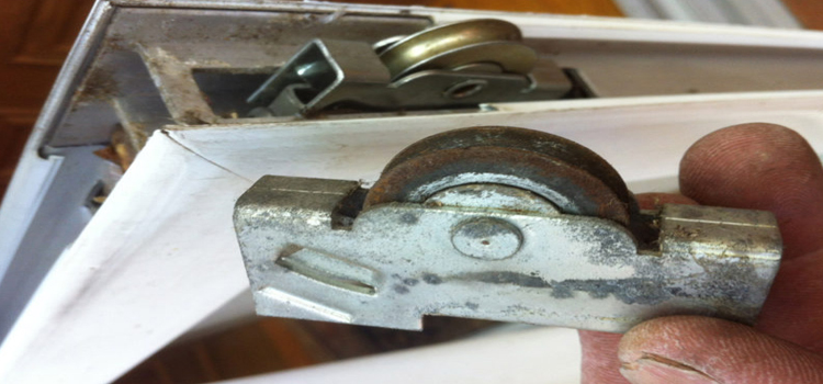 screen door roller repair in San Lorenzo